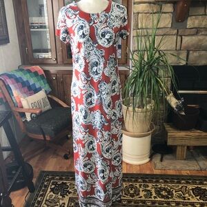 EST. 1946 SIZE MEDIUM RED WHITE & BLUE TEXTURED PAISLEY SHORT SLEEVE MAXI DRESS